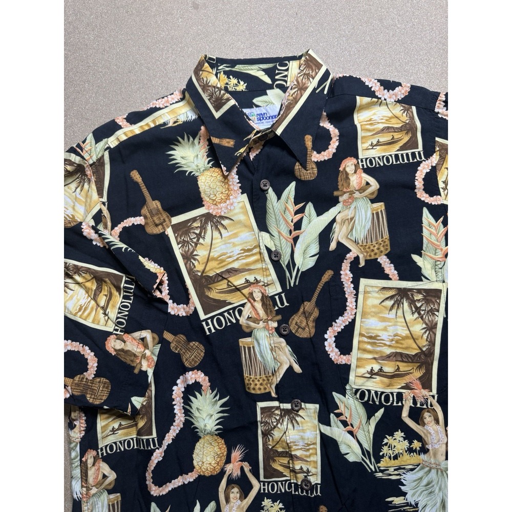 Reyn Spooner Hawaiian Aloha Shirt Floral Hula Girl‎ Men's Size M VTG REAR